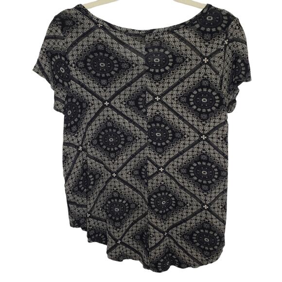 Lucky Brand Burn Out Tee with Capped Sleeve Small - Picture 2 of 6